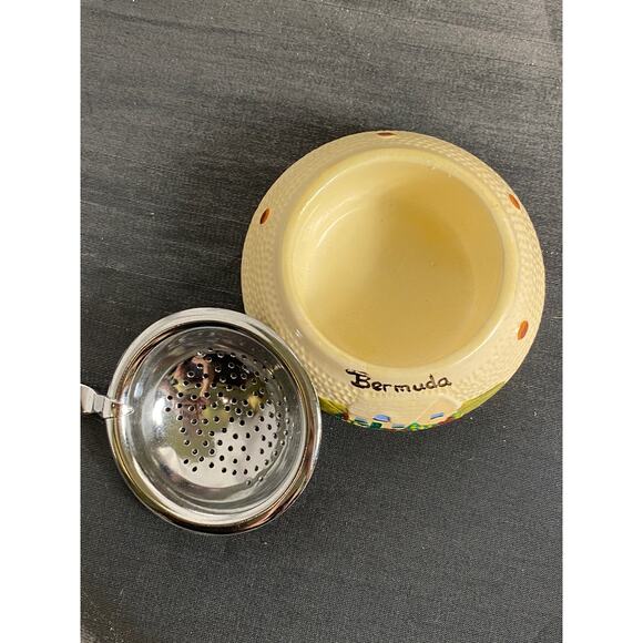 VTG 70s Bermuda Souvenir Tea Bag Holder Strainer 3.5 in beige green blue GC L#2 - Picture 8 of 10